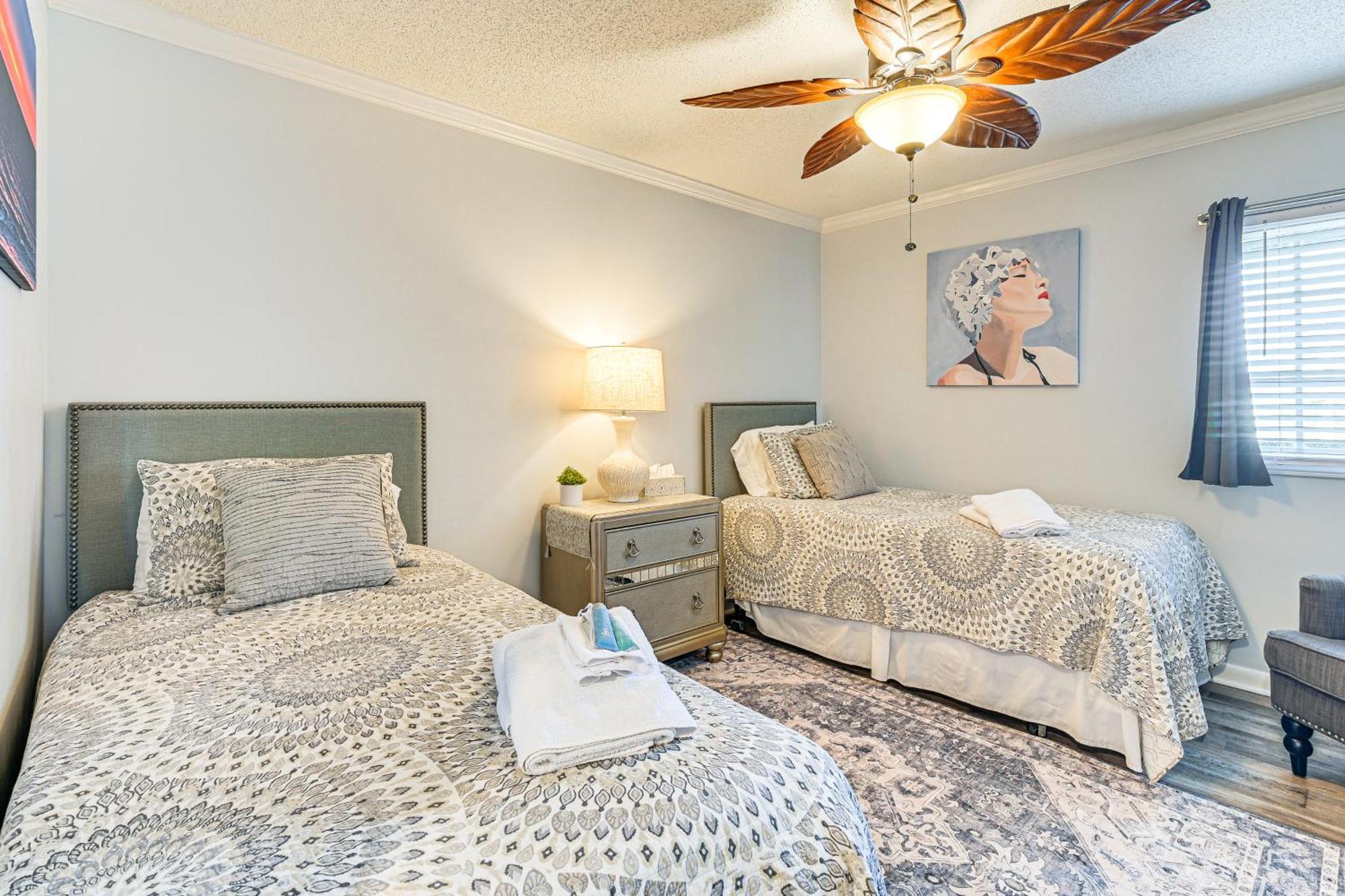On-The-Beach Escape Oceanfront In Surfside! Myrtle Beach Exterior photo